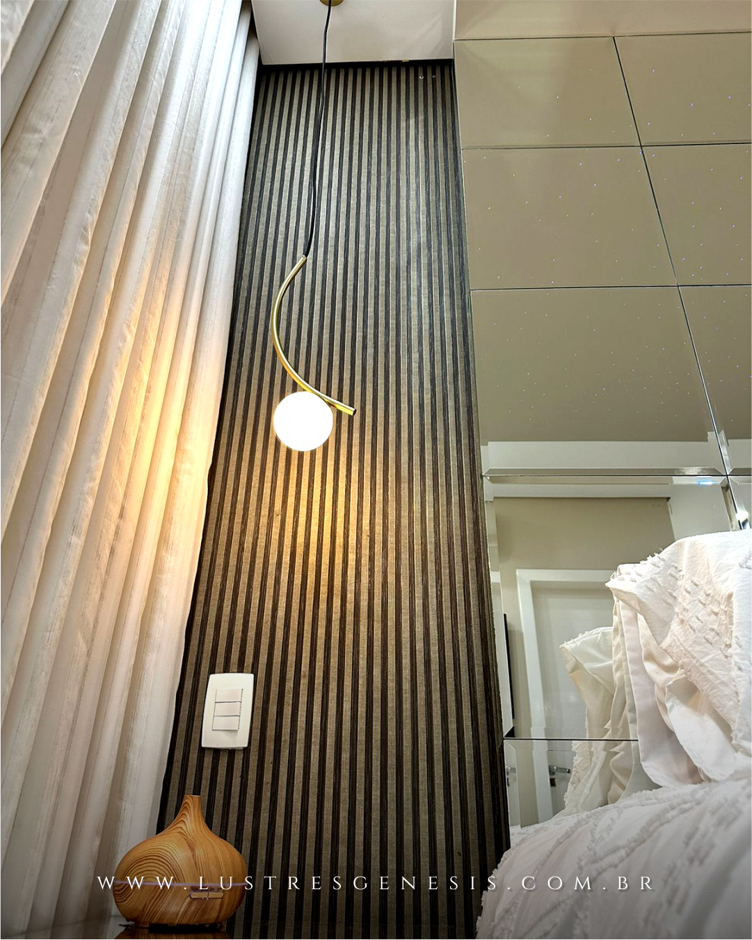 Pendente moderno Arco Rose Gold com globo leitoso Lustres Gênesis loja online de Lustres e Iluminação Decorativa